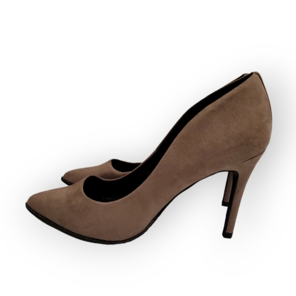 TAUPE SUEDE HEELS - Picture 2 of 3